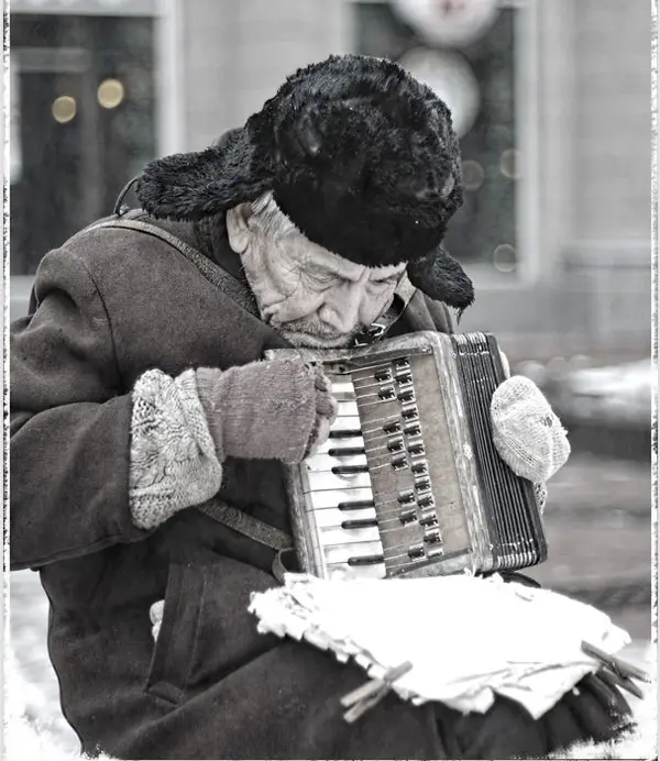Old man with accordion