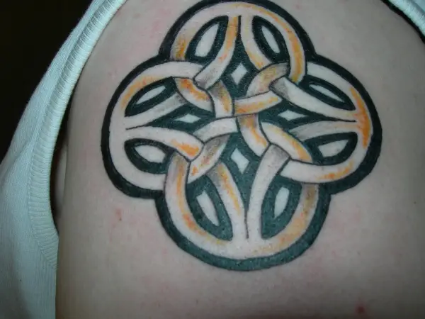 Celtic Four Knot