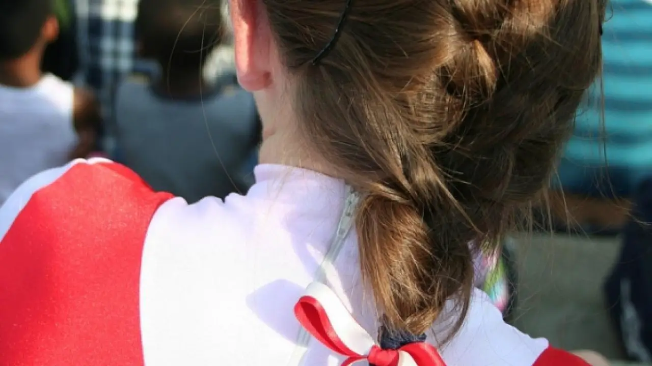 21 Cute And Easy Curly Hairstyles Biancareneetoday