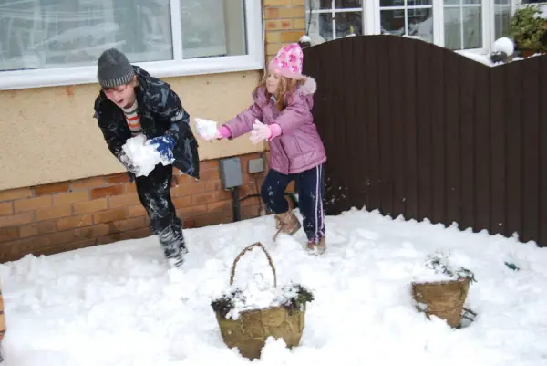 Children Let It Snow