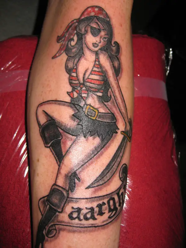 Pirate Pin-Up Girl