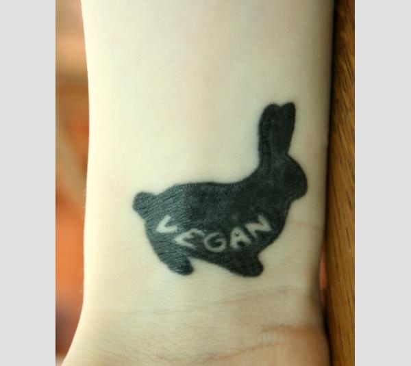 Img tatuaje Watership Down Imágenes por Velvet17  Imágenes españoles  imágenes