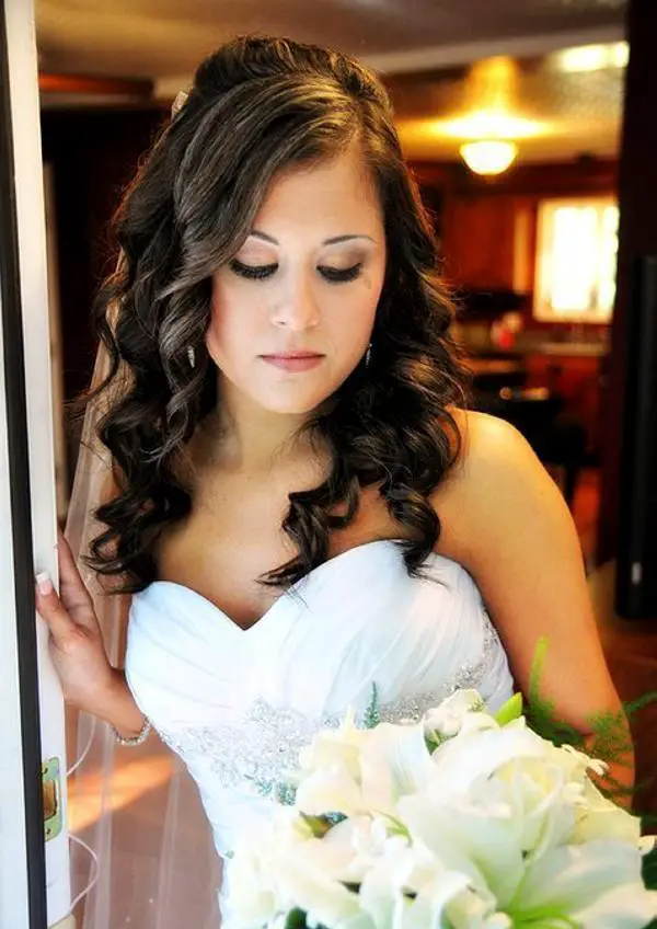 30 Tremendous Bridal Hairstyles For Long Hair Slodive