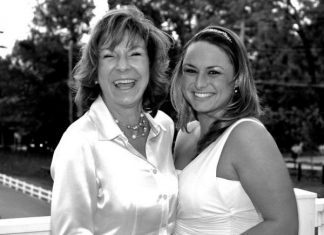 35 Beautiful Mother of The Bride Hairstyles