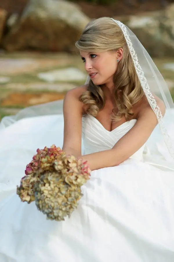 30 Tremendous Bridal Hairstyles For Long Hair Slodive