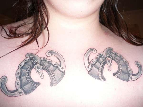 40 Fantabulous Collar Bone Tattoos