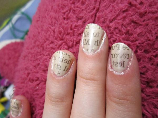 Newsprint Nails