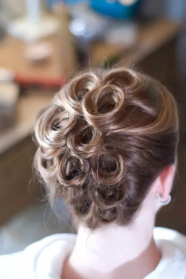 30 Breathtaking Wedding Updo Hairstyles Slodive