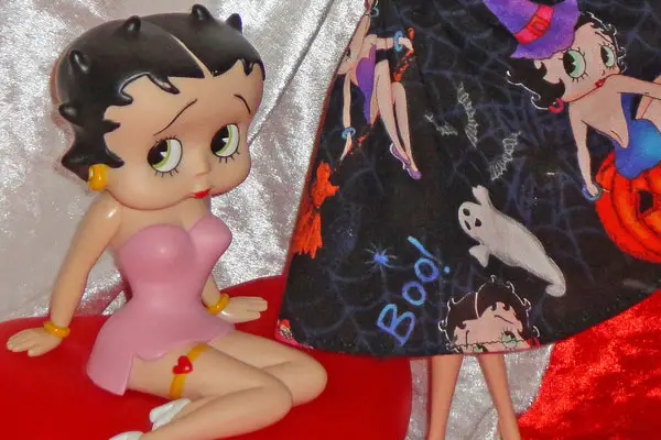 Barbie Loves Betty Boop