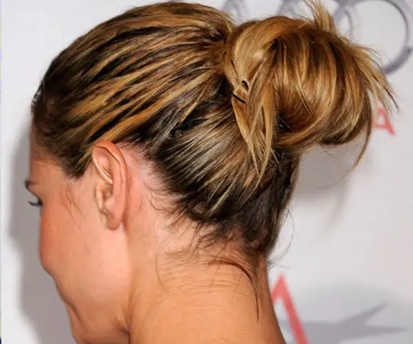 30 Stylish Easy Updos For Medium Hair