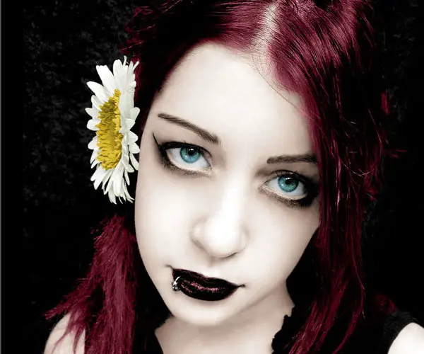 35 Astounding Flower Girl Hairstyles Slodive