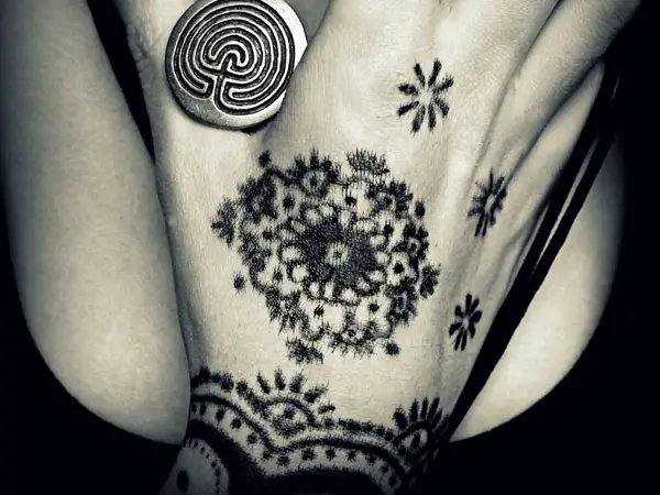 Henna Design