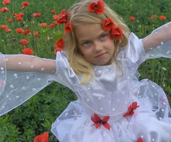 Red Poppies Little Girl