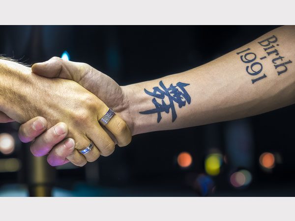 35 Impressive Kanji Neck Tattoos