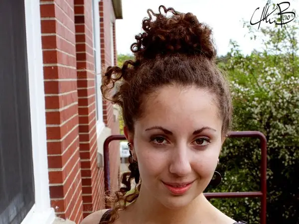 25 Pretty Curly Updo Hairstyles Slodive