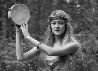 30 Splendid Hippie Hairstyles