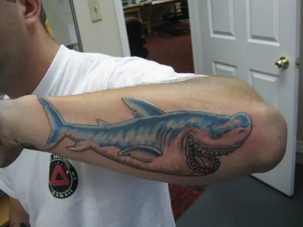 Share 72 great white shark outline tattoo latest  thtantai2