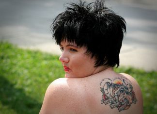 25 Overwhelming Women With Tattoos