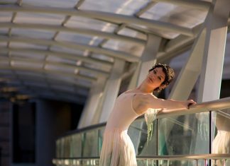 25 Best Dance Hairstyles