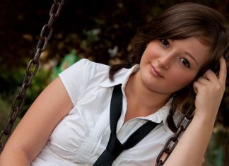 25 Pretty Hairstyles For School Which Are Elegant As Well