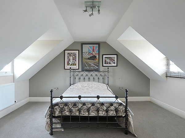 25 Perfect Attic Bedroom Ideas Slodive