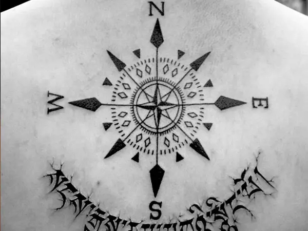 Arrow Compass Rose