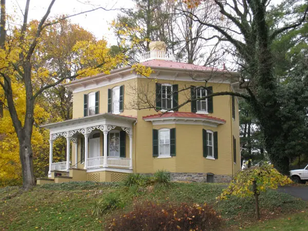 Exterior House Color Ideas 27 Elegant Collections Design Press Yellow Exterior Paint Give This House An Irresistible Rustic Charm White Windows