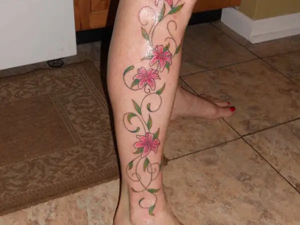 25 Exciting Leg Tattoos For Women