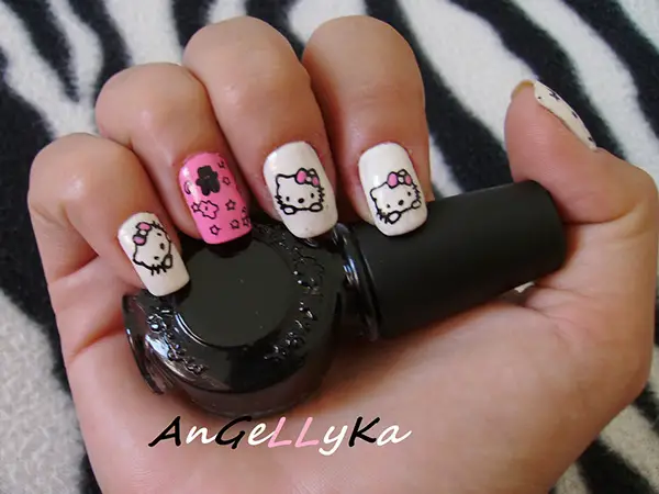 Pretty Hello Kitty Nails