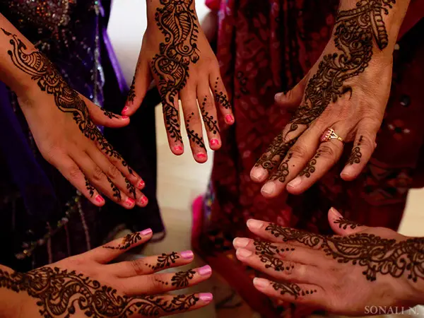Mehndi With Friends