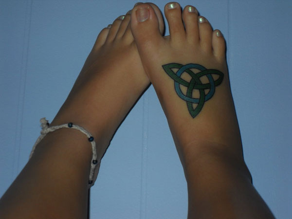 Feet Triquetra