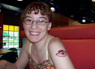 26 Staggering Cheshire Cat Tattoo Ideas