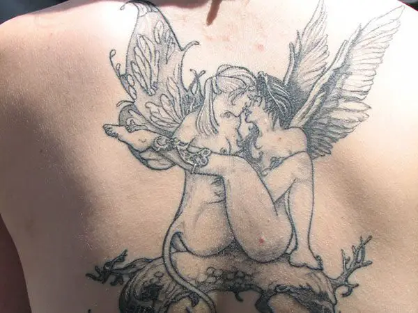 26 Arresting Female Back Tattoos