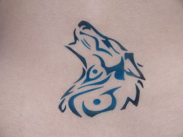 26 Aesthetic Wolf Tribal Tattoos