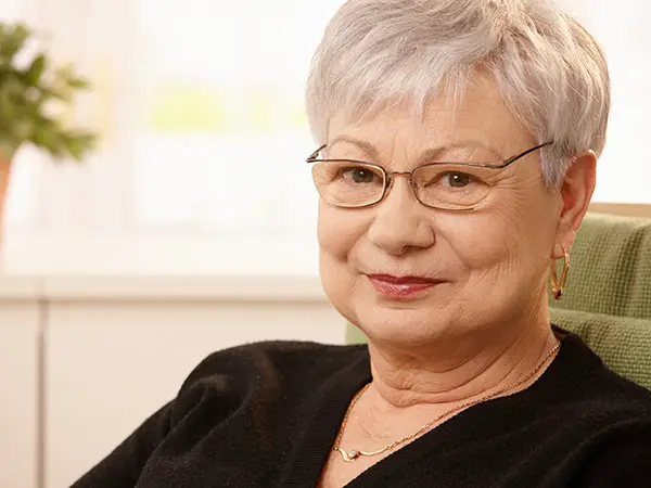 34 Chic Short Hair Styles For Older Women For 2013