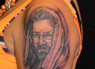 28 Saintly Jesus Tattoos For 2013