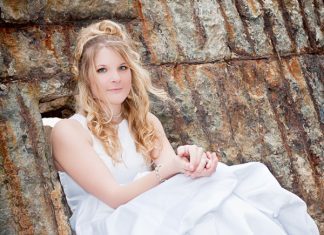 28 Elegant Half Up Half Down Wedding Hairstyles For 2013