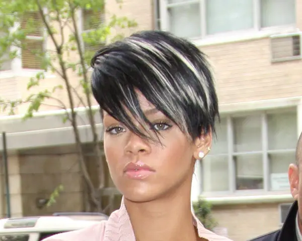 30 Sumptuous Black Hair With Blonde Highlights For 2013 Hairstyles