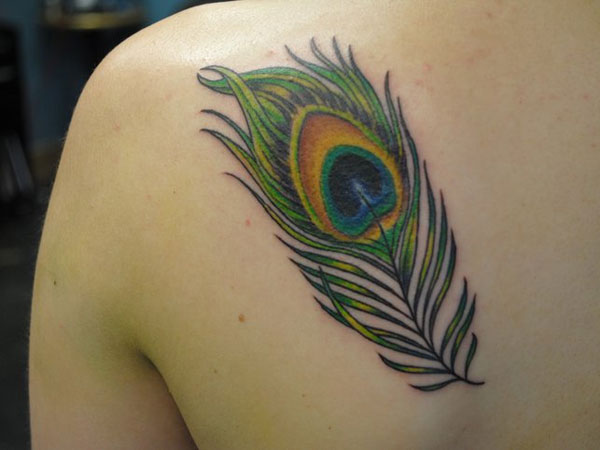 22 Women Peacock Feather Tattoo Ideas To Try  Styleoholic