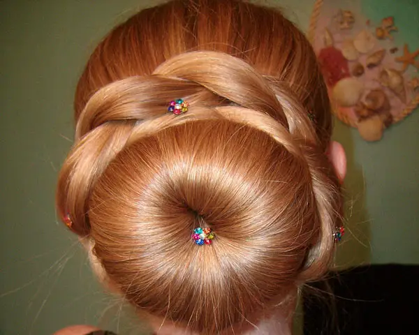27 Delicate Braided Updo Hairstyles