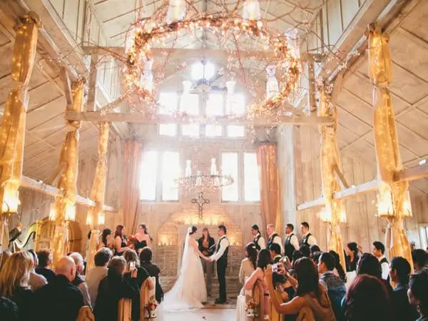 16 Beautiful Barn Wedding Venues