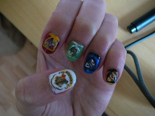 The Four Houses Coat of Arms and Hogwarts Coat of Arms Nail Designs