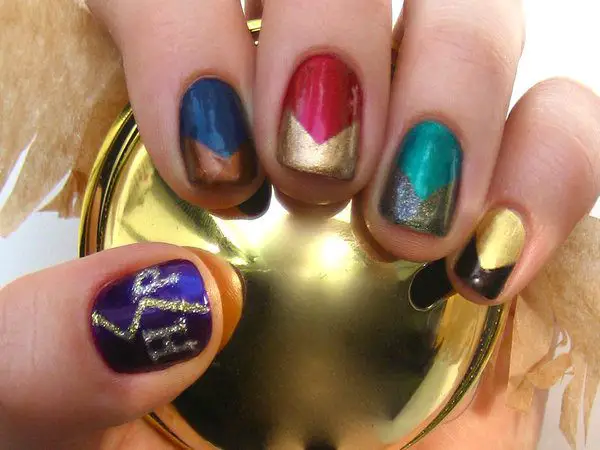 Metallic Colors of the Four Harry Potter Houses and Gold Glitter Lightning Bolt