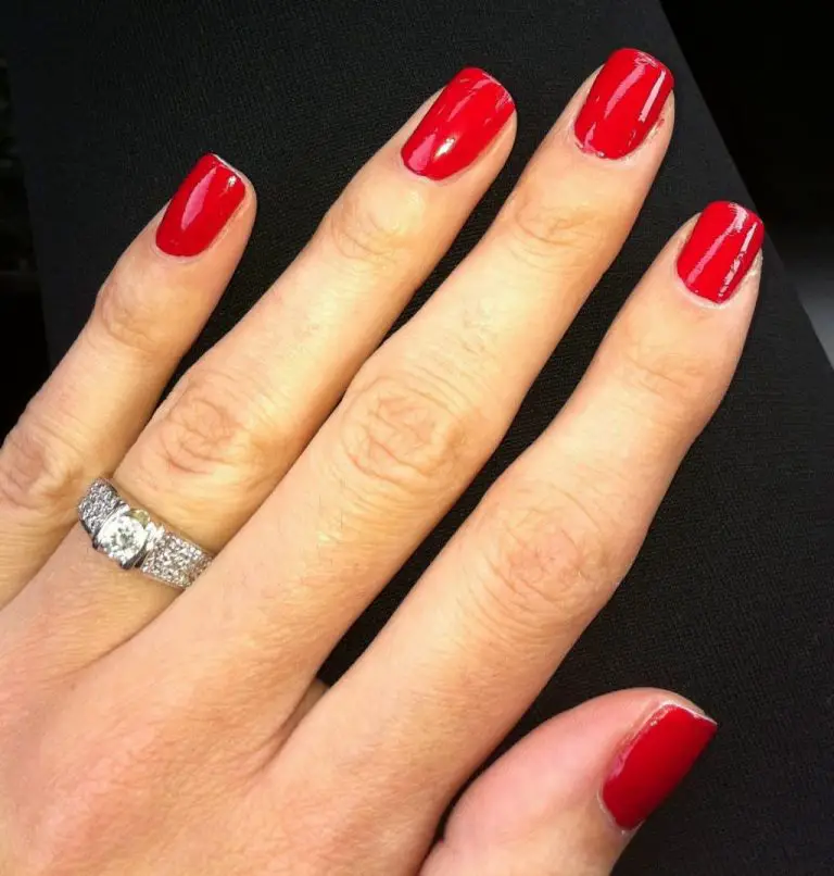 13 Beautiful Red Painted Fingernail Pictures