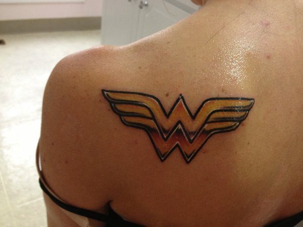 Wonder Woman Gold Symbol On the Back of Shoulder