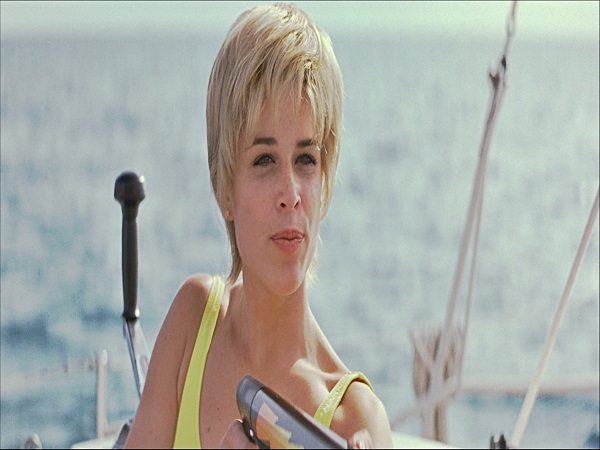 Neve Campbell Short Blond Hair