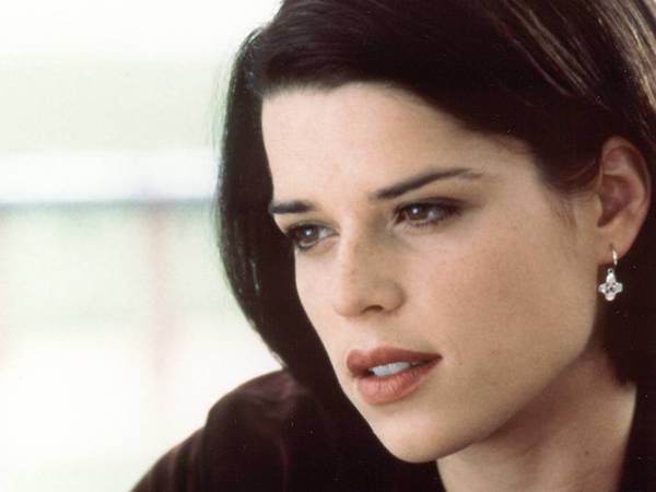 Neve Campbell Short Bob