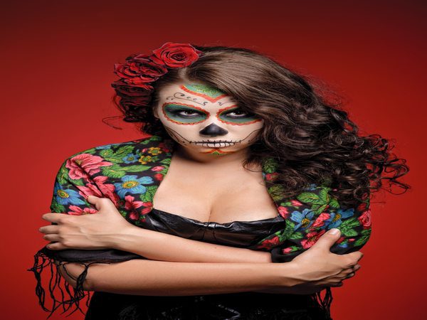 Dia De Los Muertos Curly Hairstyle with Side Roses