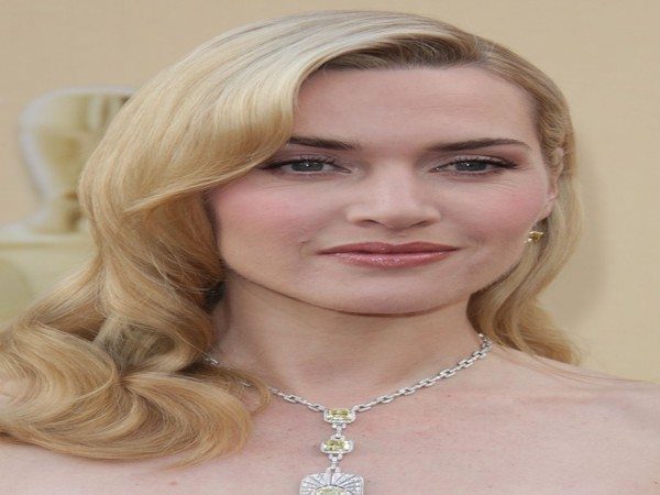 Kate Winslet Vintage Style with Side Swept Hair and Curls