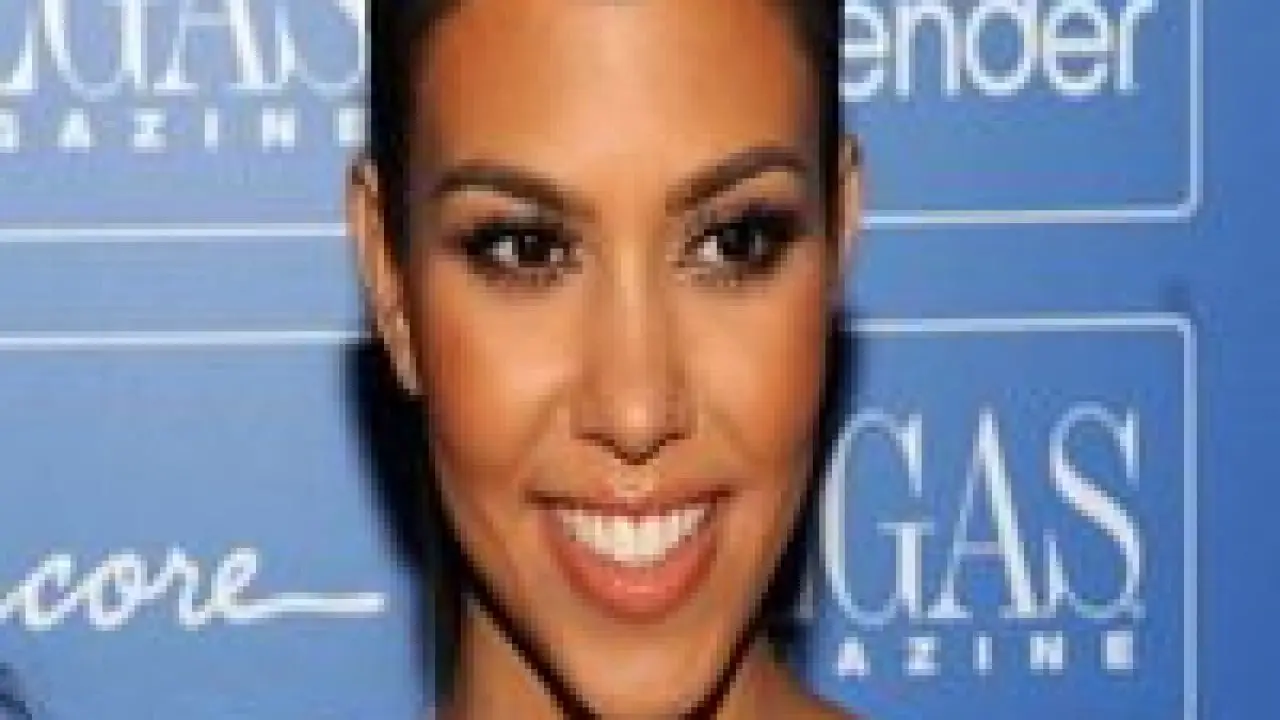 10 Lovely Kourtney Kardashian Hairstyles